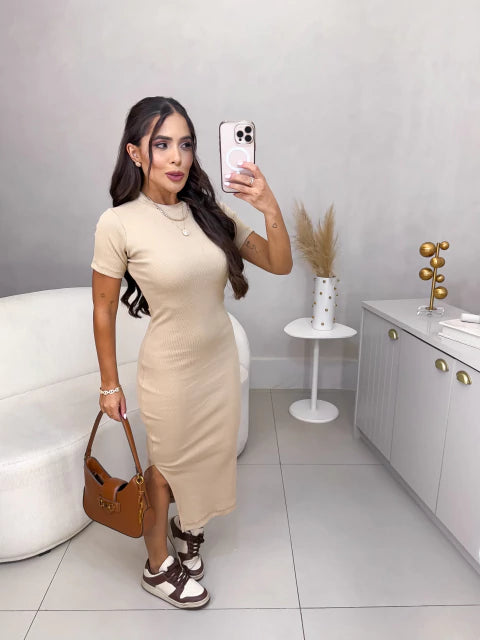 Vestido canelado maguinha com gola redonda - nude